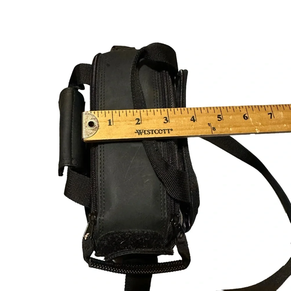 Canon Camera Deluxe Soft Bag Digital Camera Medium Carrying Case Black SC-80